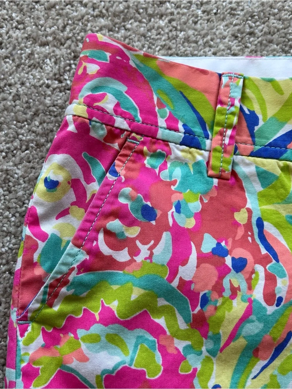 Lilly Pulitzer Callahan Mid Rise Flat Front Chino Shorts Women's Size 0 Tropical
